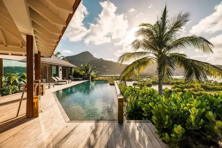 Best Beachfront Boutique Villas in the US: Definitive Guide