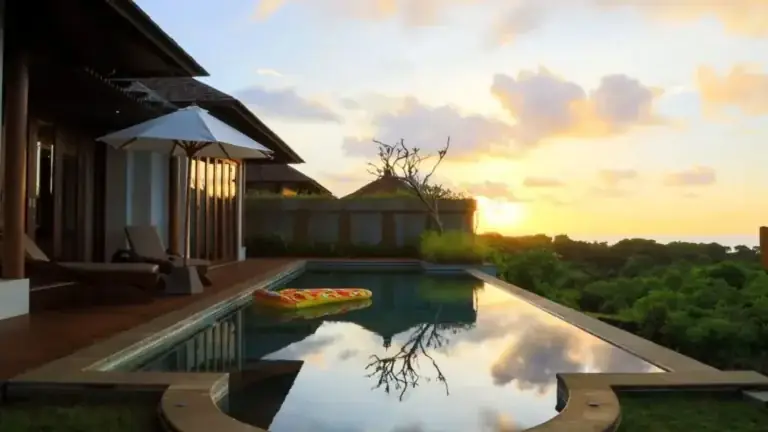 How to Reduce Boutique Villas Dining Expenses: Financial Guide